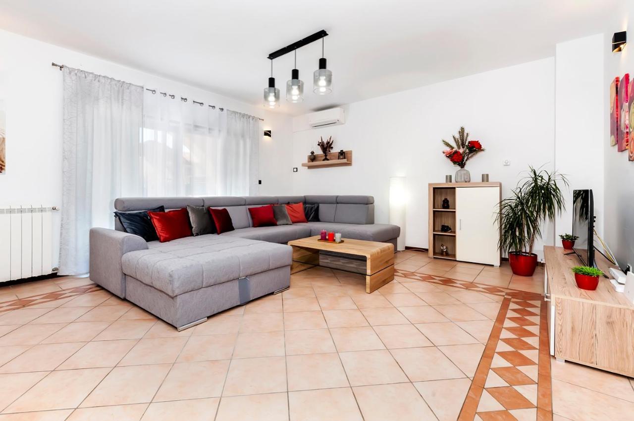 Apartment St. Antonio Rovinj Exteriör bild